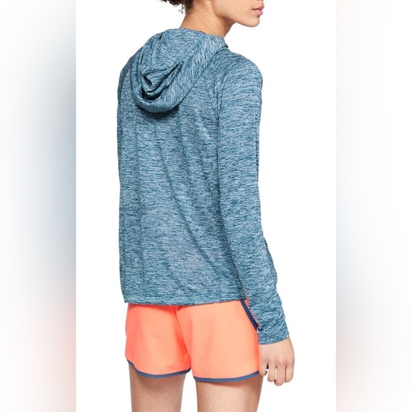 Under Armour | Pullover. Size Small - Picture 4 of 8